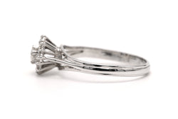 Marguerite Ring in White Gold and Diamonds