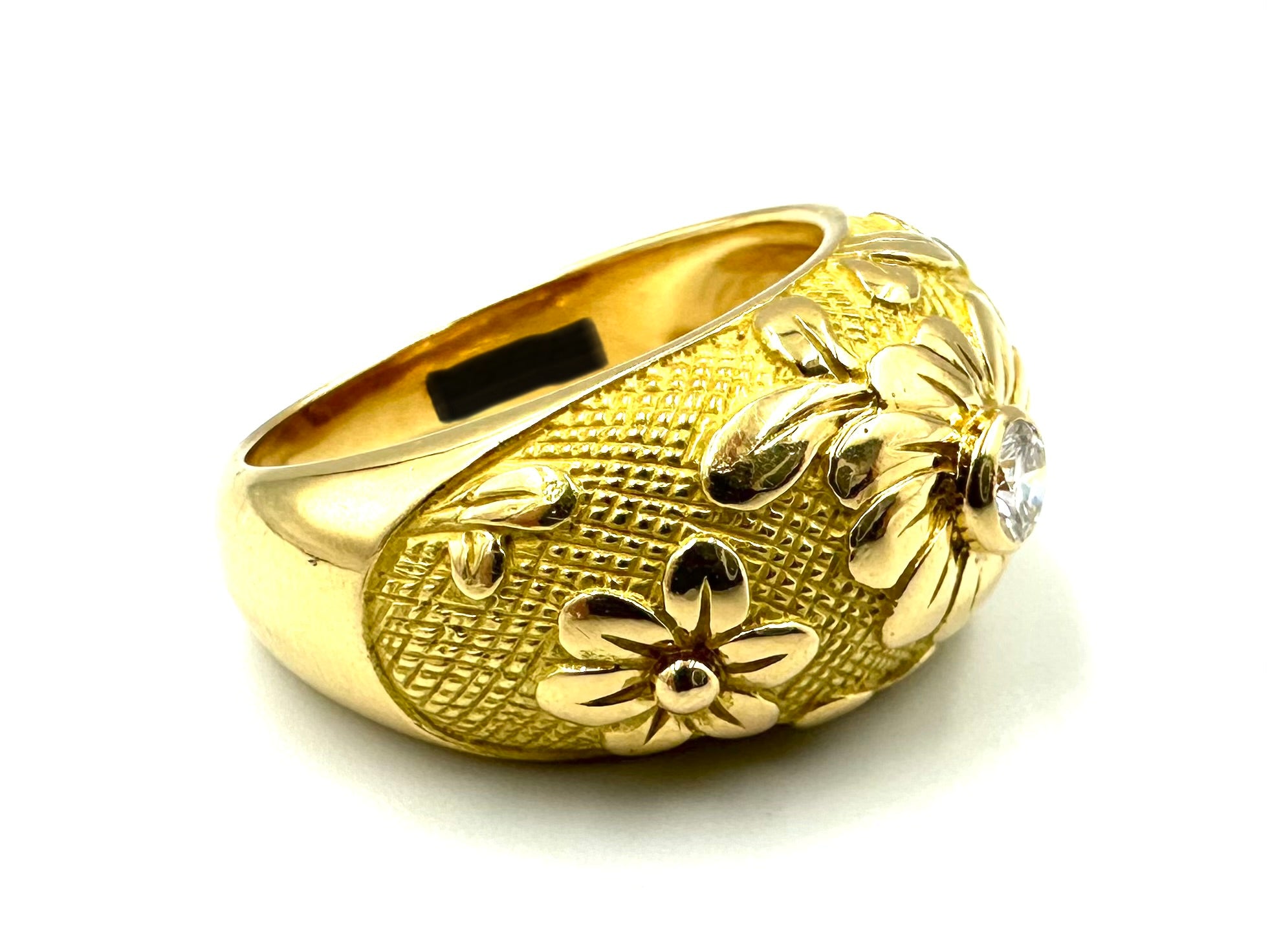 VAN CLEEF & ARPELS ring in yellow gold with diamonds