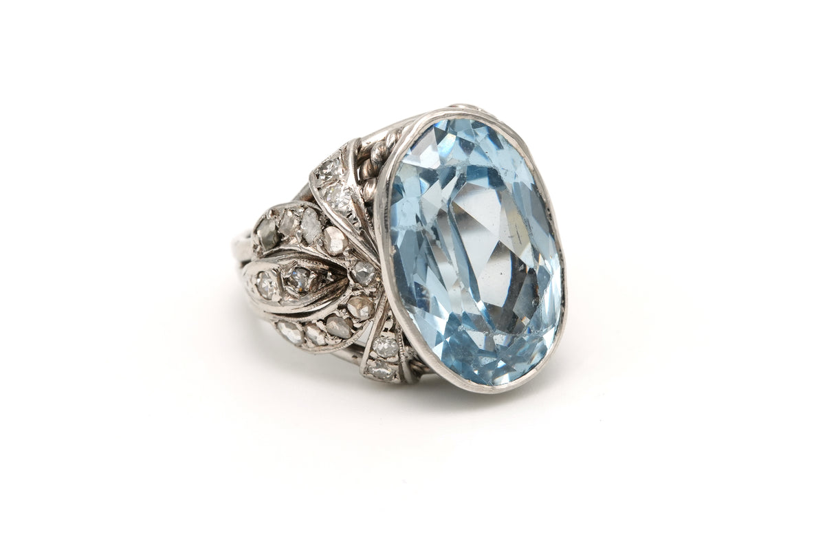 Cocktail Ring in White Gold, Platinum, Spinel, and Diamonds