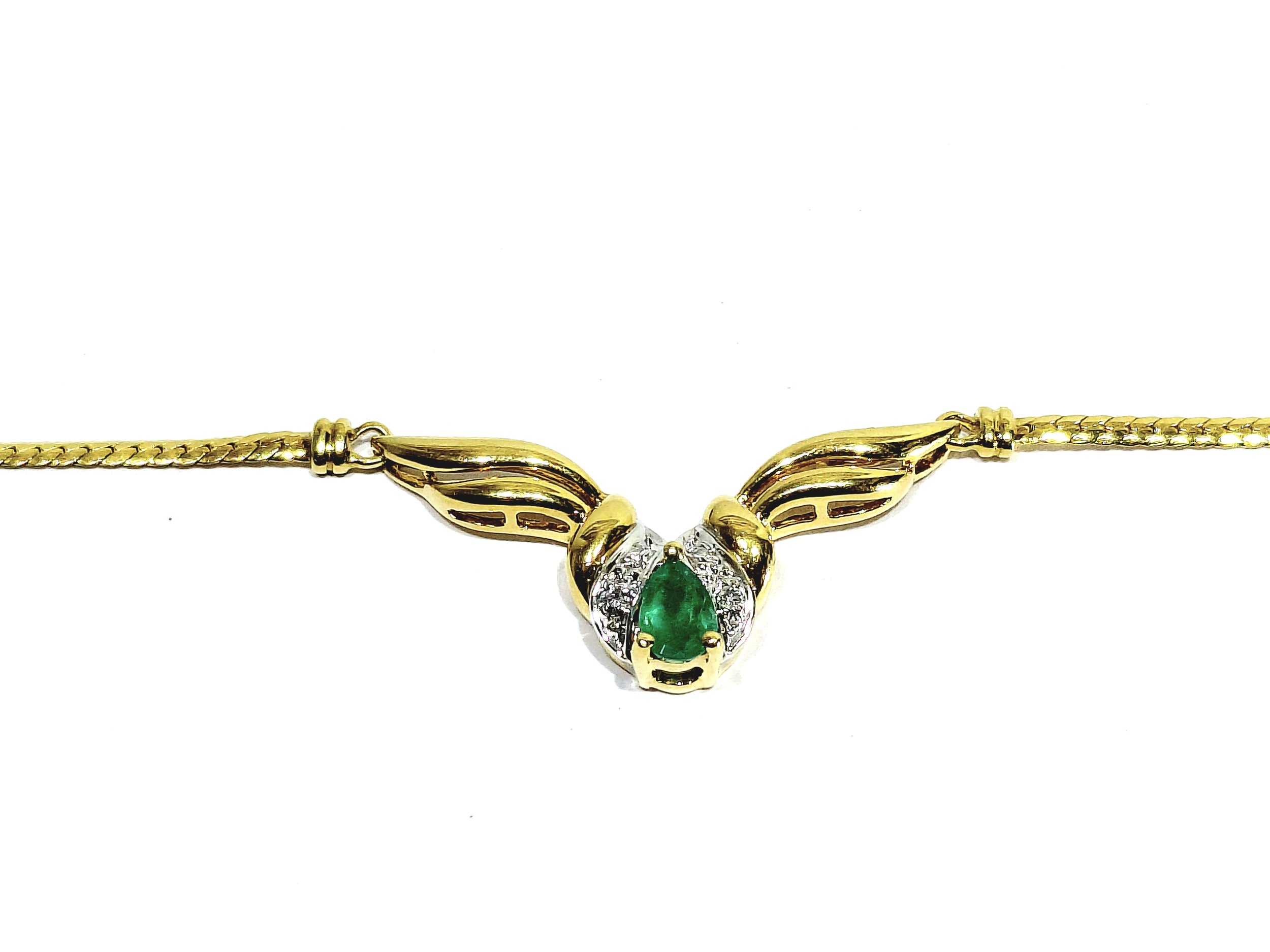 Yellow gold, Emerald, and Diamonds Necklace