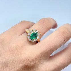 Marguerite Ring in Yellow Gold, Emerald, and Diamonds
