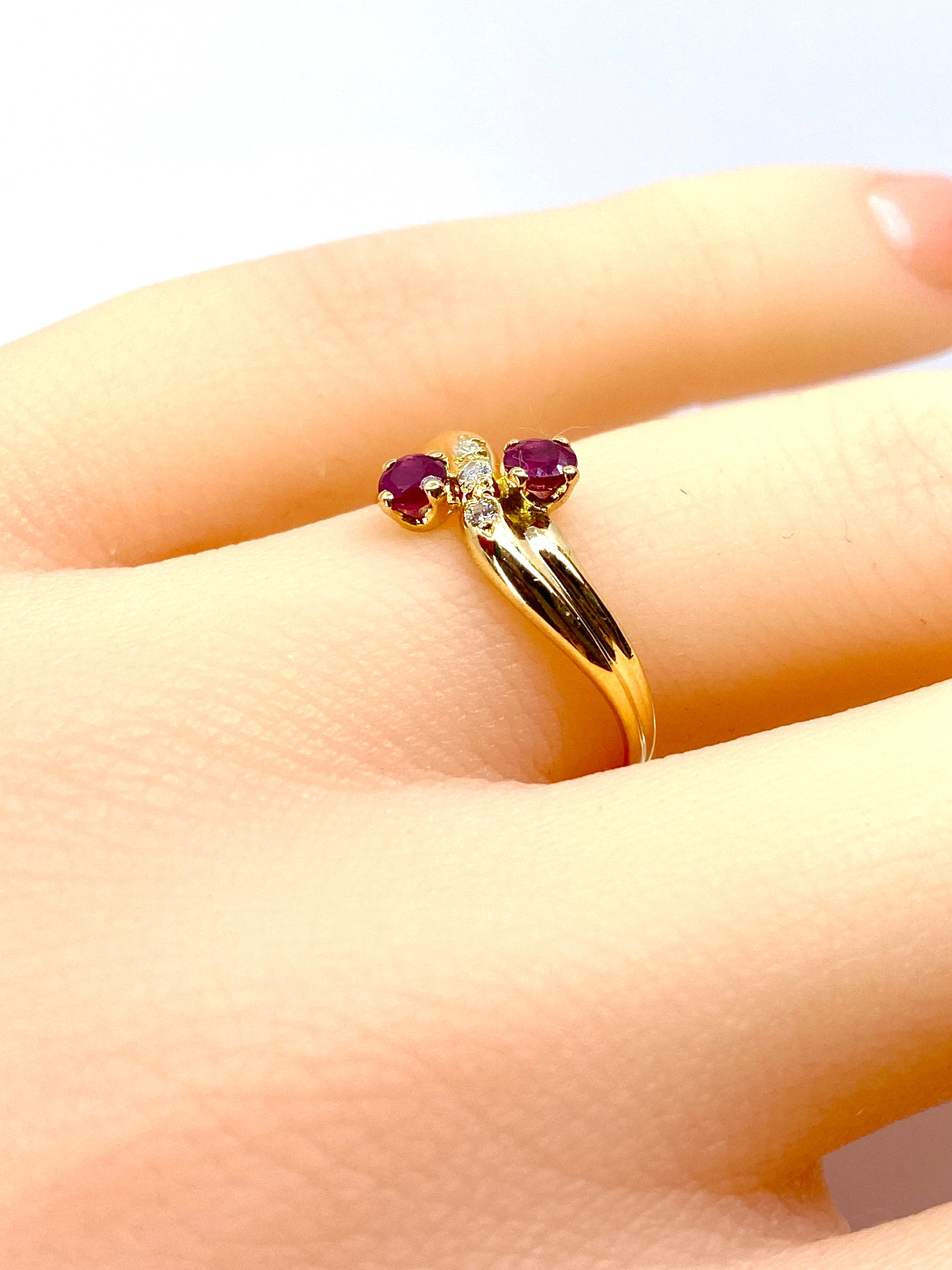 Ring you and me in yellow gold, rubies and diamonds