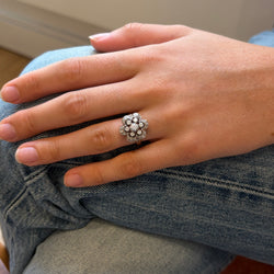 Entourage Ring in white gold, Platinum, and Diamonds