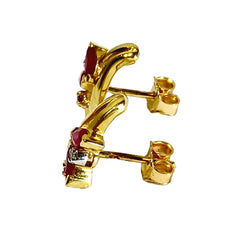 Boucles d'oreilles en or jaune, rubis et diamants