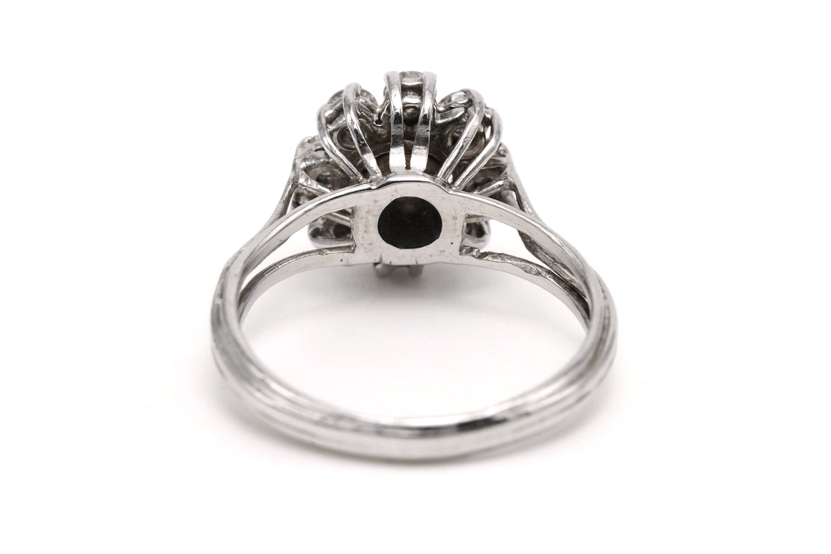 Marguerite Ring in White Gold and Diamonds
