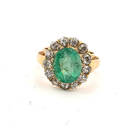 Bague Entourage en or jaune, émeraude et diamants