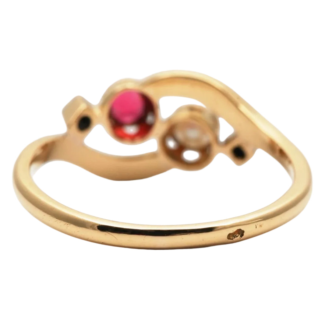 "Toi & Moi" Ring in yellow gold, with a pearl, Ruby, and Diamonds