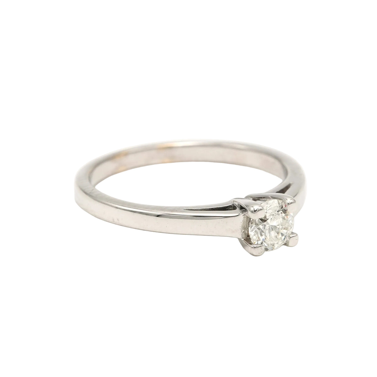 White Gold Solitaire Ring with Diamond
