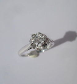 Bague Solitaire en or blanc, platine, et diamant