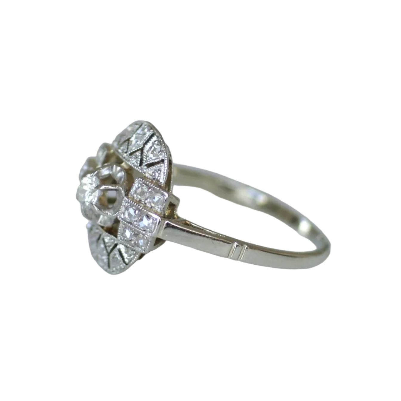 Bague Entourage en or blanc, platine et diamants