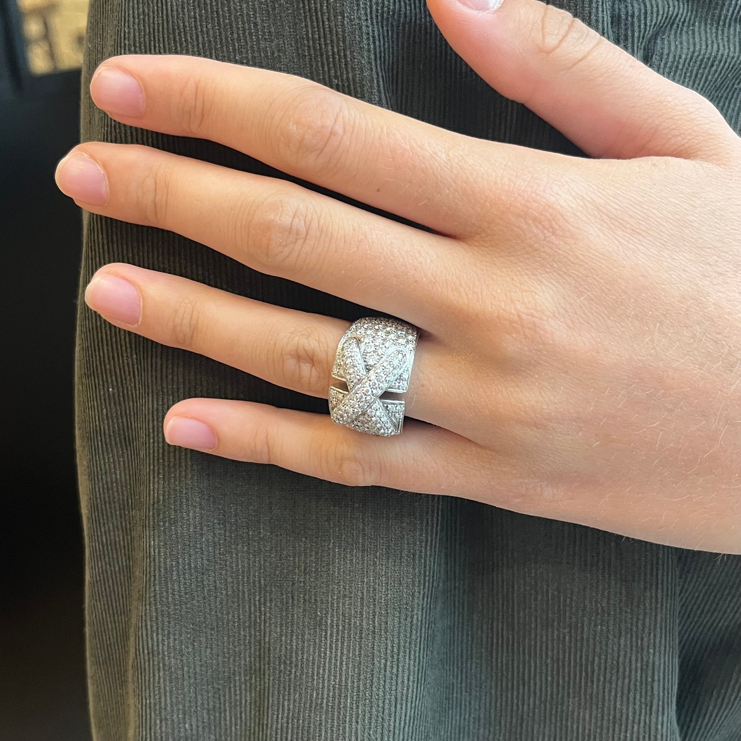 CHAUMET "Liens XL" Band Ring in white gold and diamonds