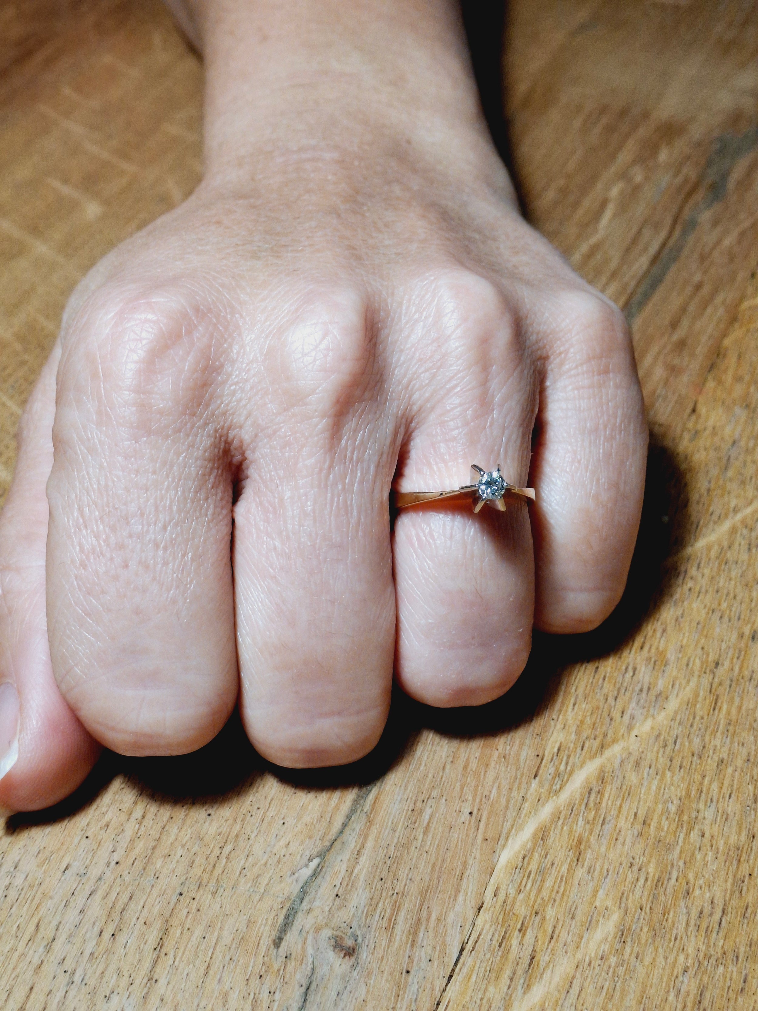 Yellow Gold Solitaire Ring with Diamonds
