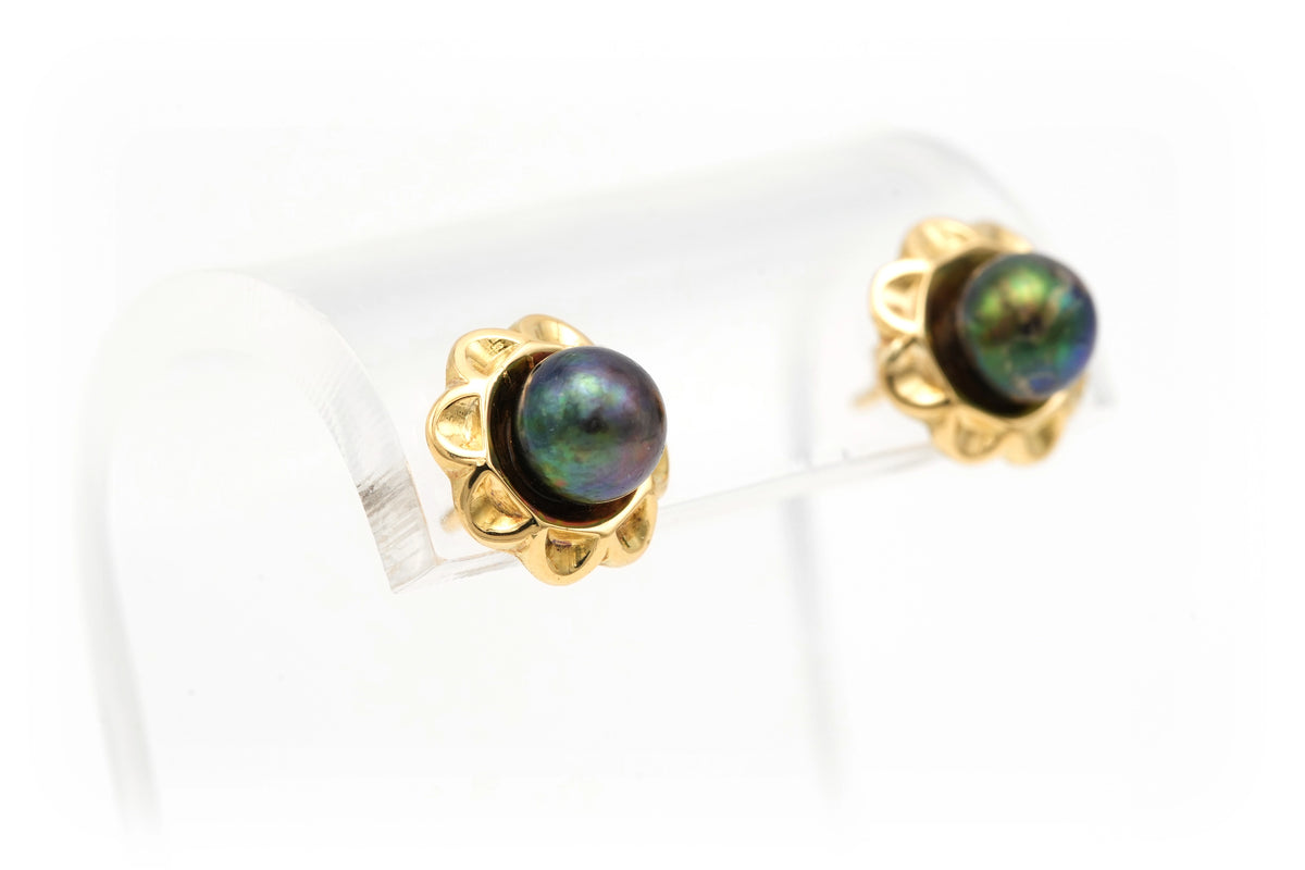 Yellow Gold Earrings with Pearls