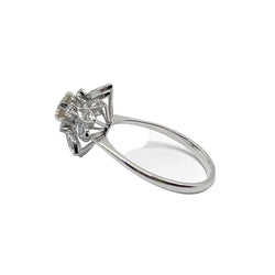 Marguerite Ring in White Gold and Diamonds