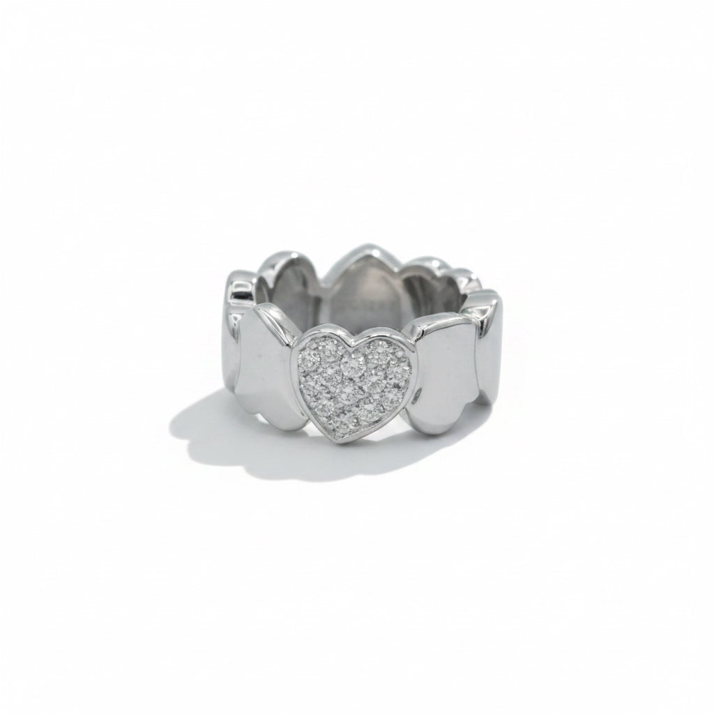 FRED "Hearts" band ring in white gold and diamonds