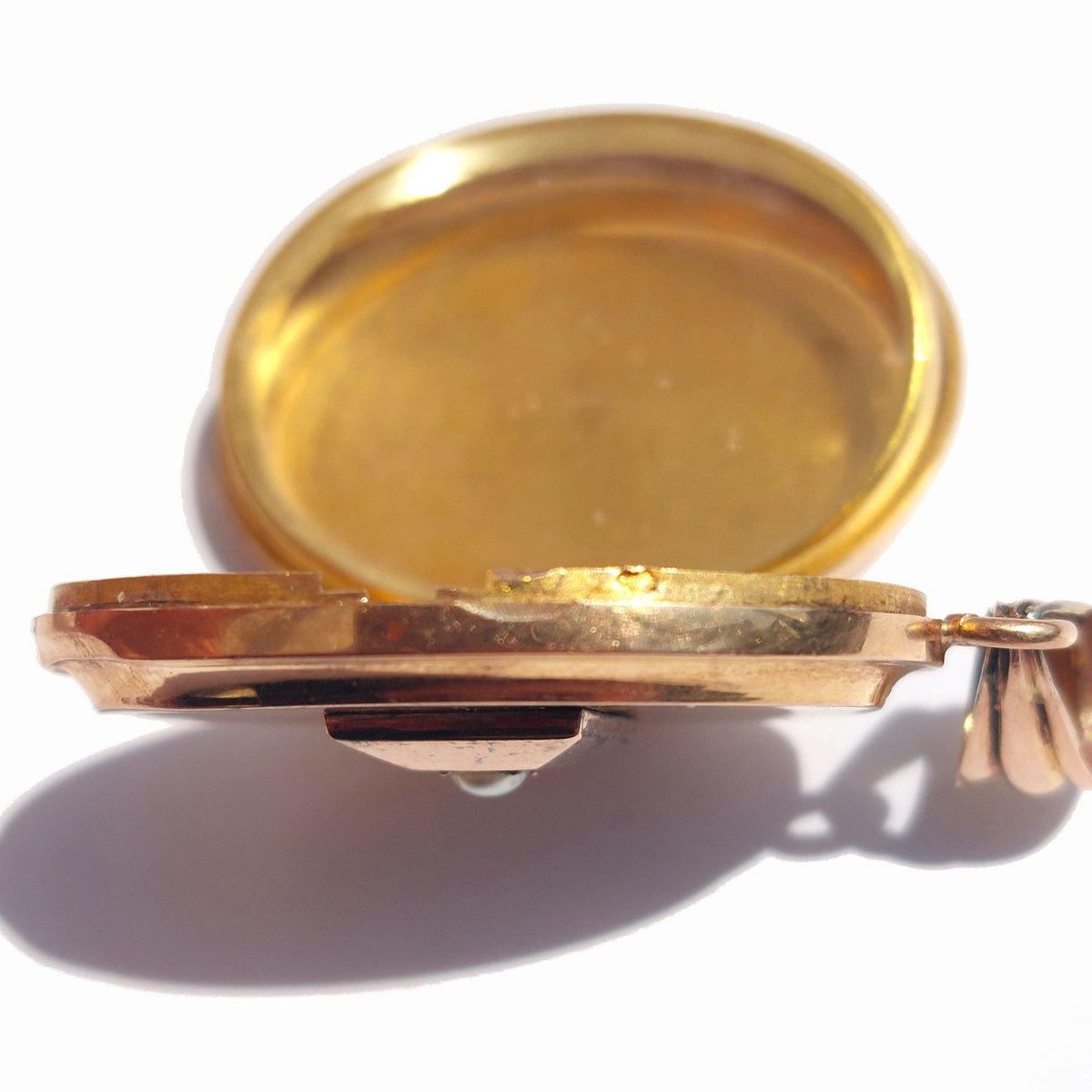 Yellow Gold and Pearl Pendant