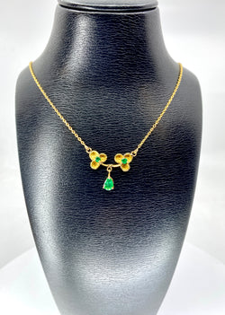 Collier pendentif en or jaune 18 carats et émeraudes