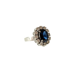 Marguerite Ring in White Gold, Sapphire, and Diamonds