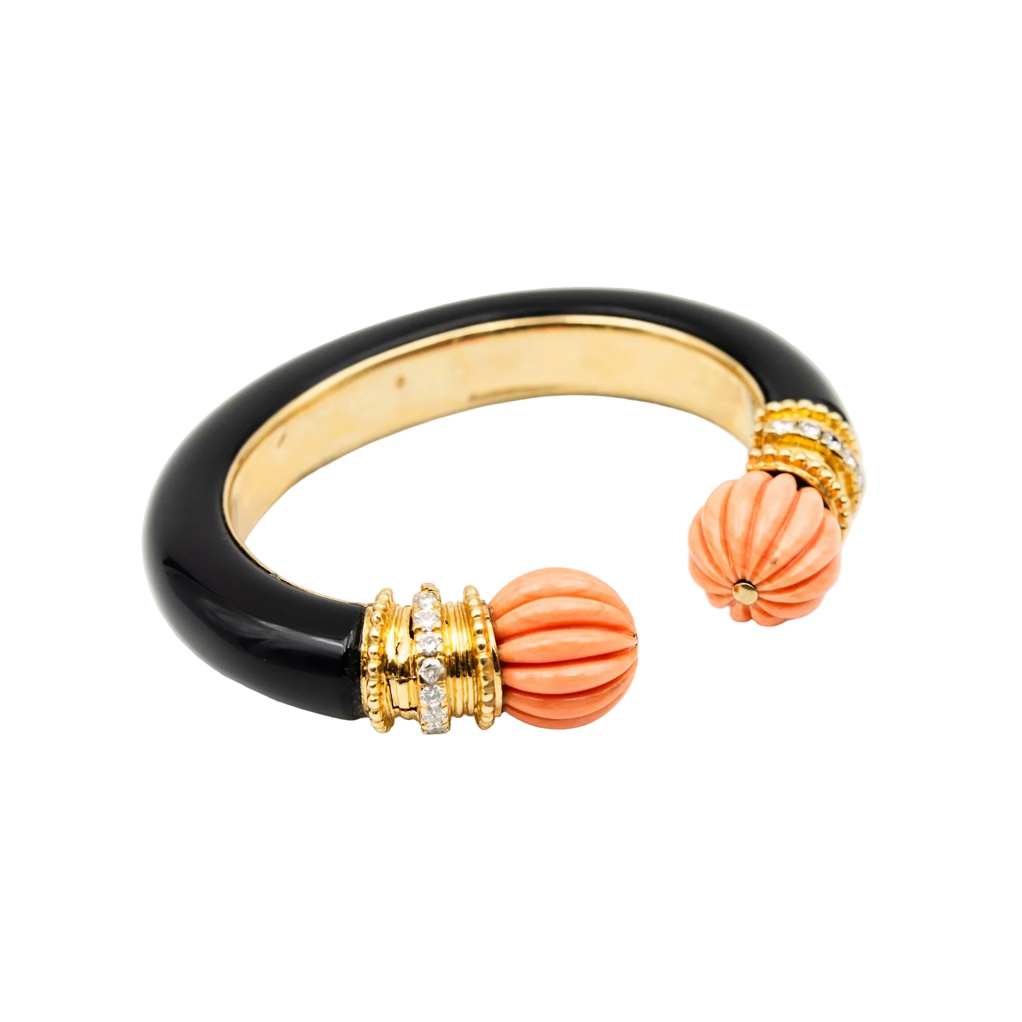 Bracelet Jonc BOUCHERON en or jaune, corail, onyx et diamants