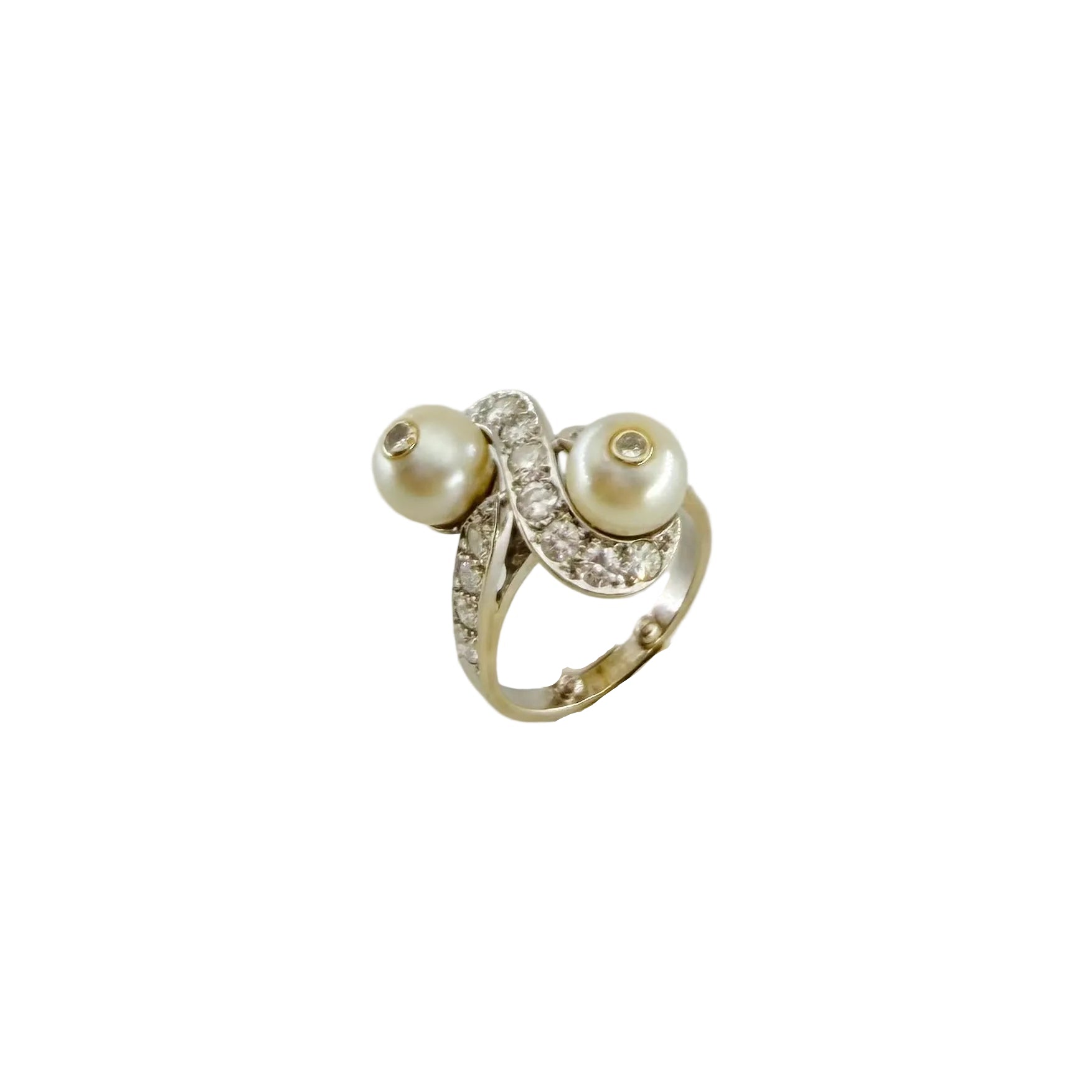 "Toi et Moi" Ring in White Gold, Pearls, and Diamonds