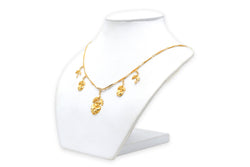 Collier Pendentif en or jaune et perles