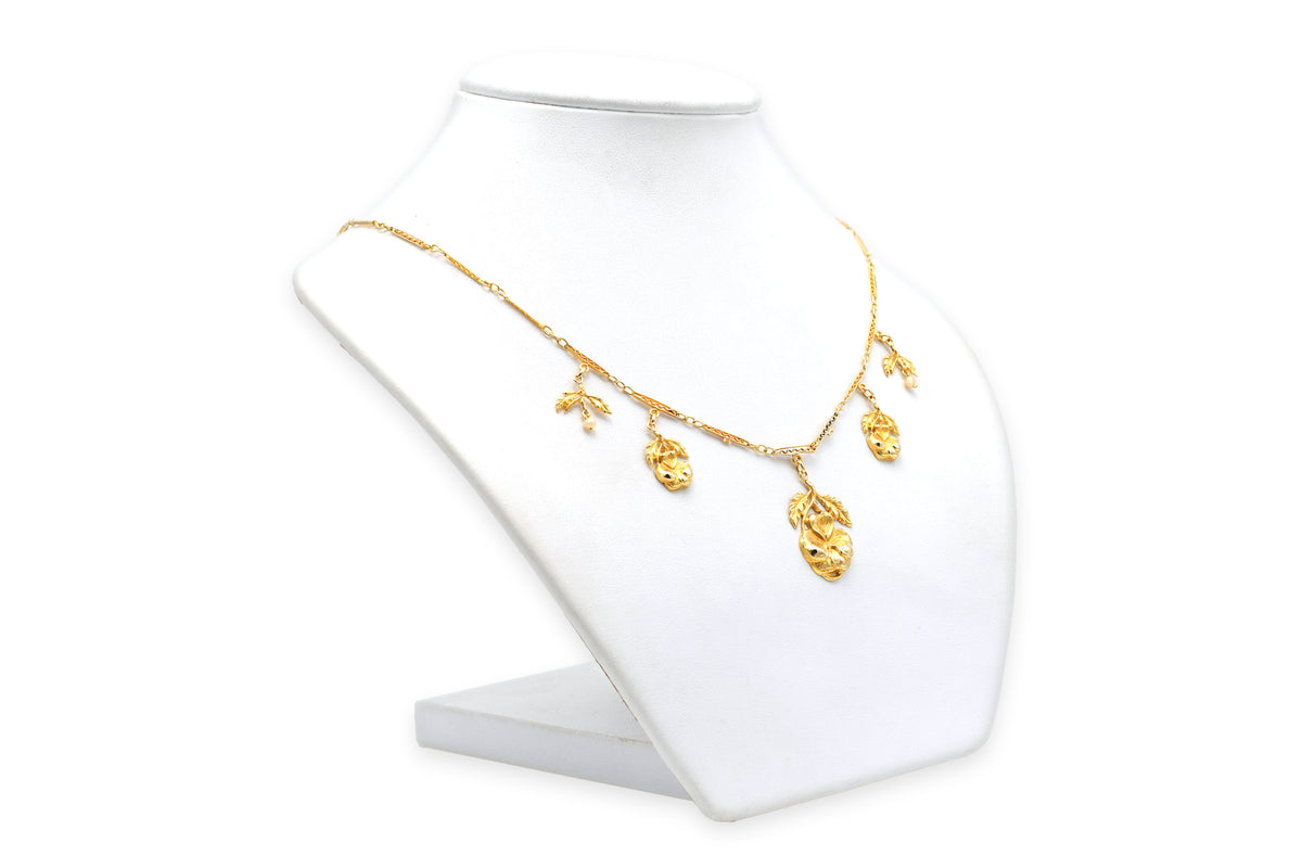 Collier Pendentif en or jaune et perles