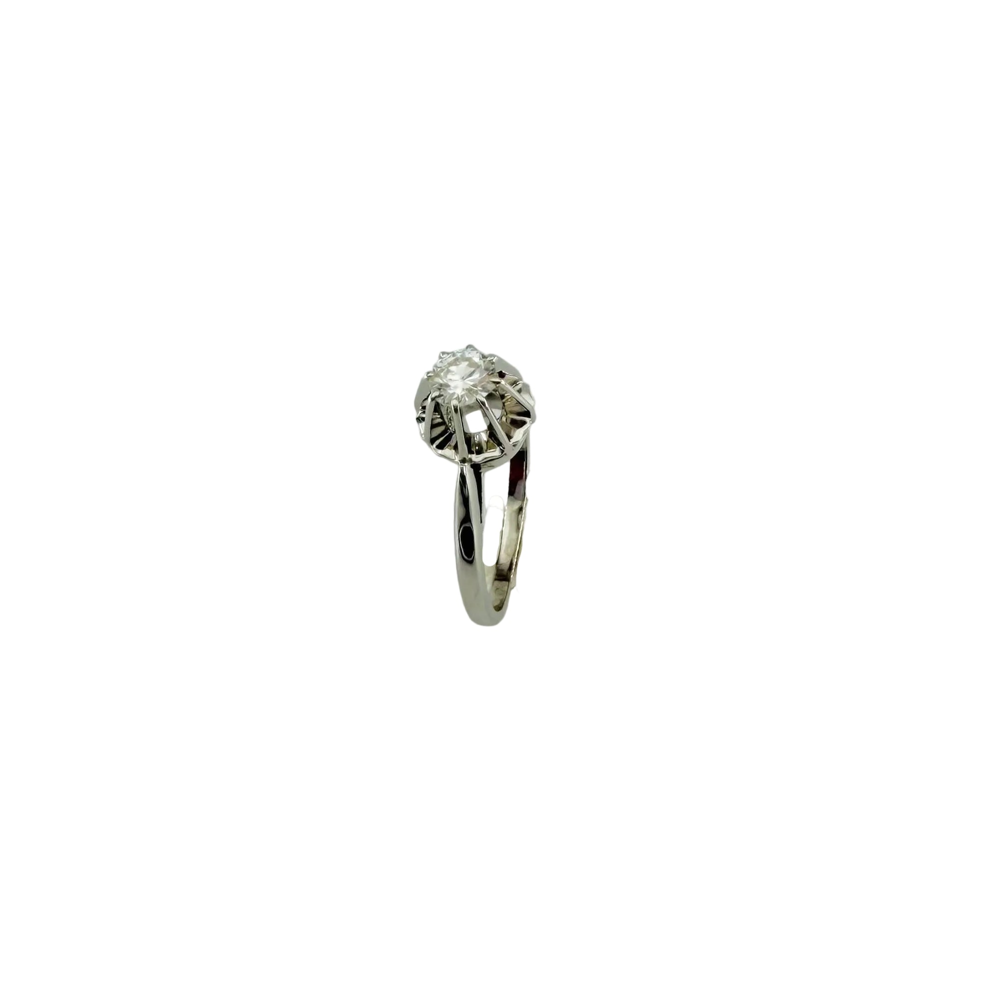 White Gold Solitaire Ring with Diamond