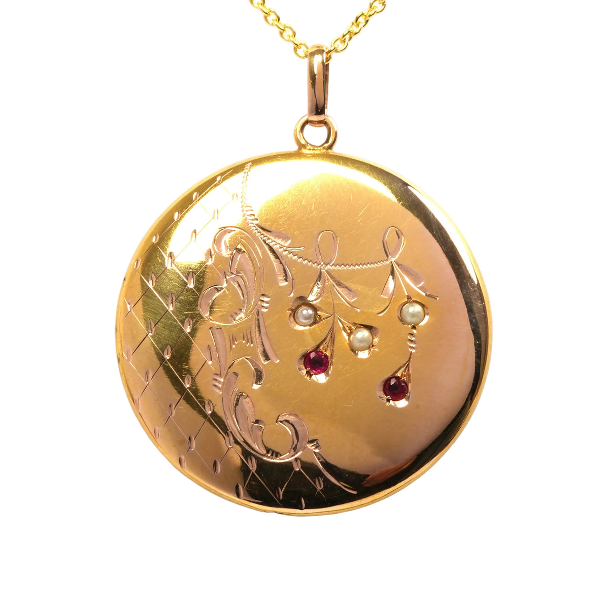 Yellow gold pendant with pearls and rubies