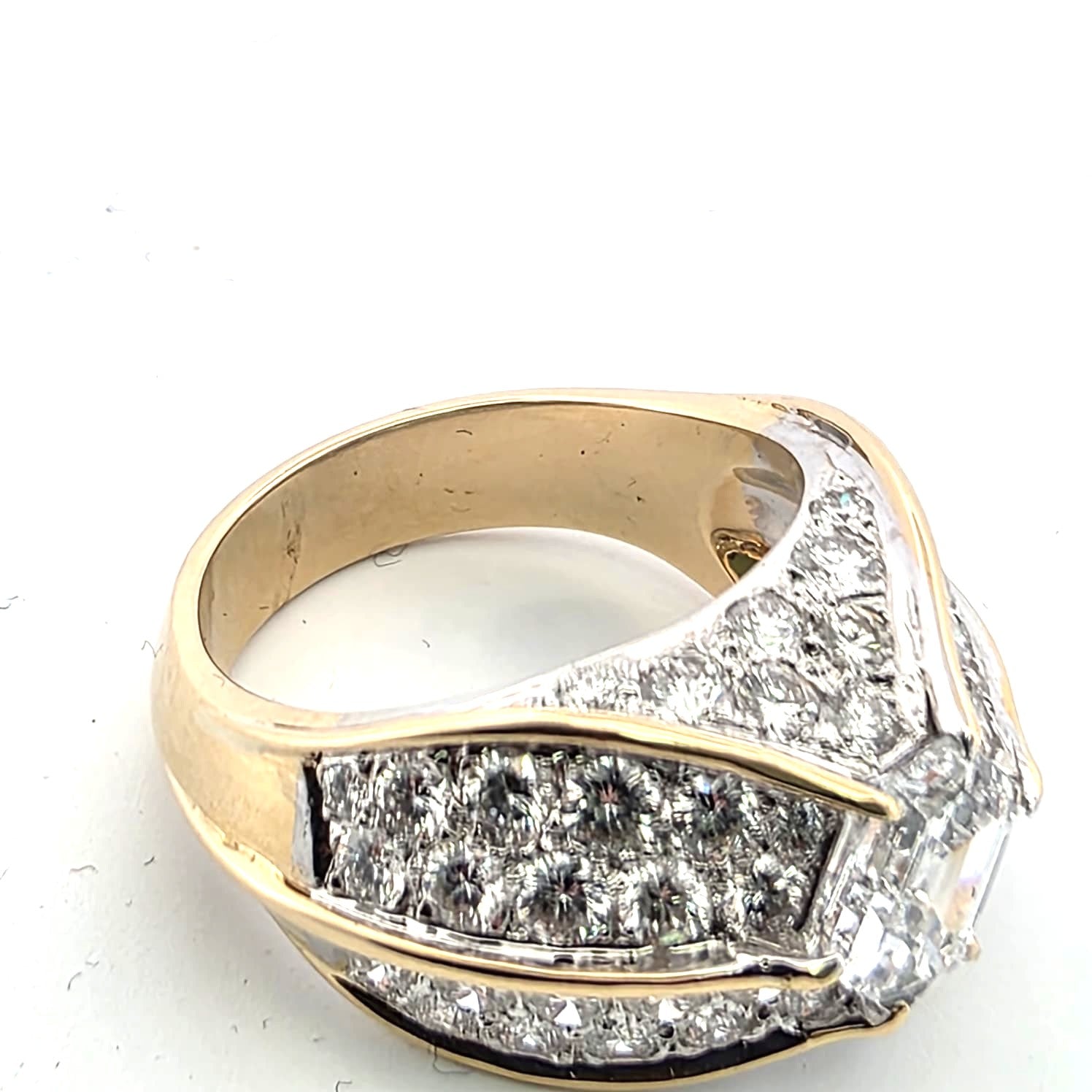 Yellow gold and Diamond Tank Ring