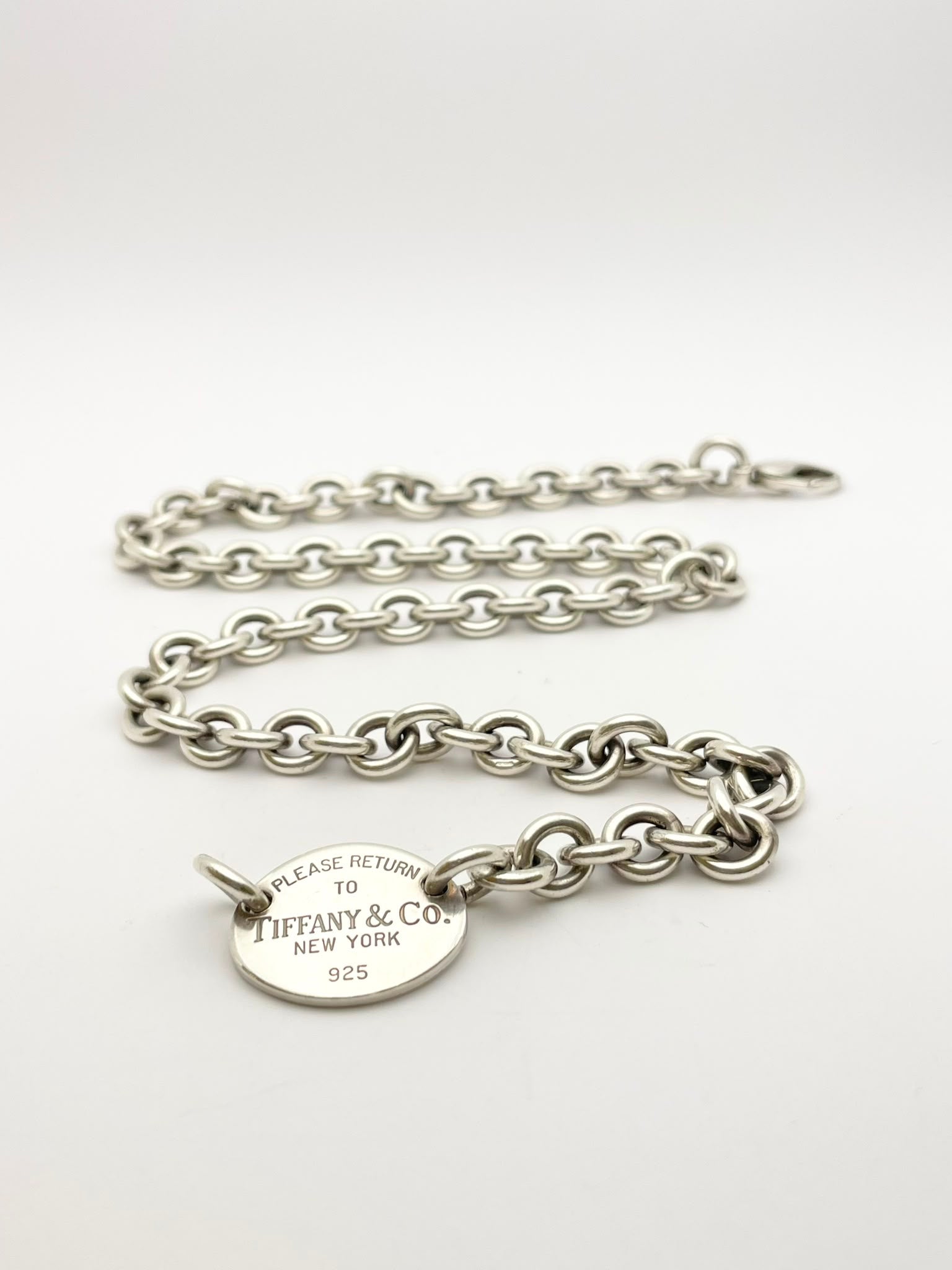 TIFFANY & CO. Silver Pendant Necklace