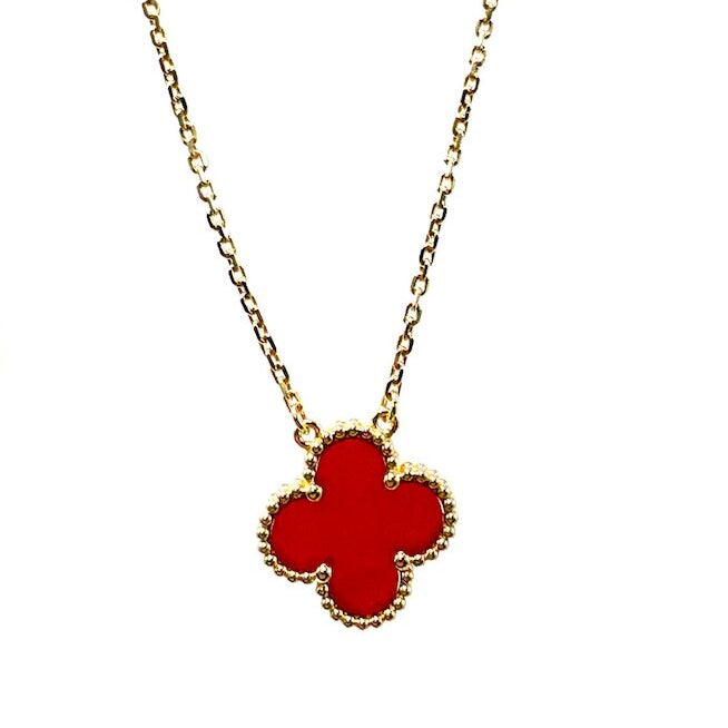 VAN CLEEF & ARPELS "Vintage Alhambra" Pendant Necklace in yellow gold and carnelian