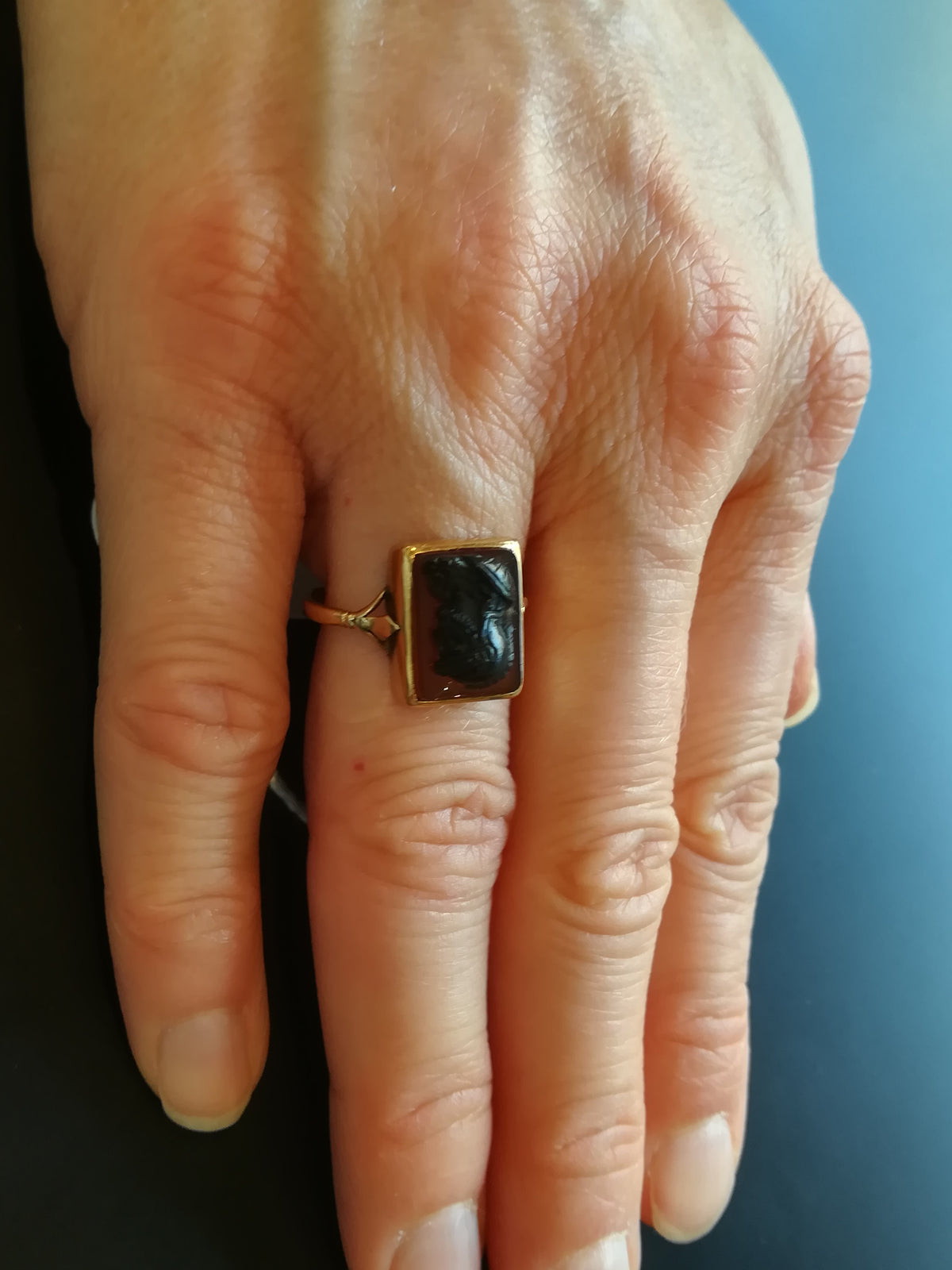 Antique Agate Cameo Ring Featuring a Greek Warrior