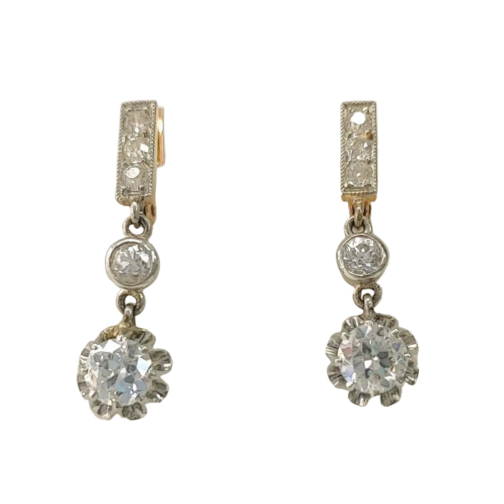 Lever-back earrings in white gold, yellow gold and diamonds