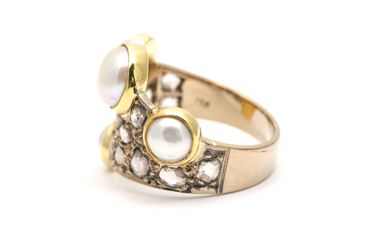 Yellow Gold Cocktail Ring with Pearls and Diamonds