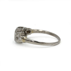 Art Deco ring in platinum and diamonds