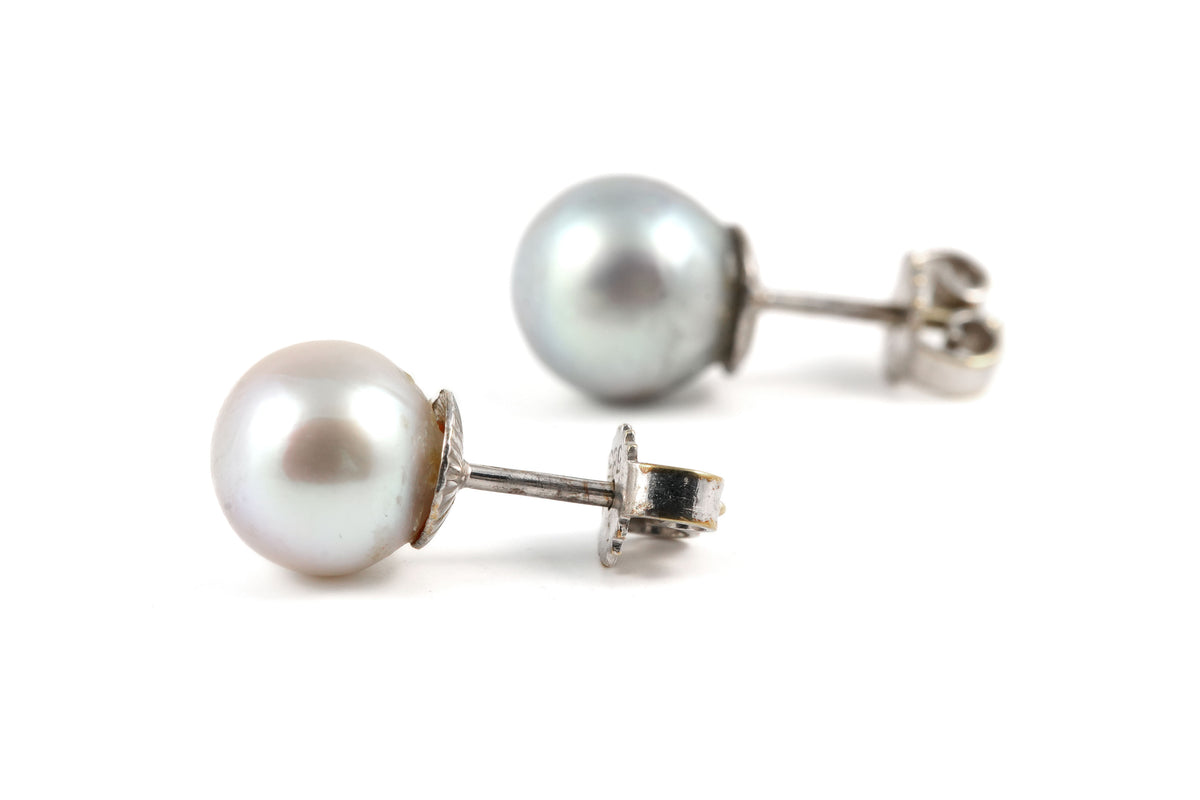 Boucles d'oreilles Puces en or blanc et perles