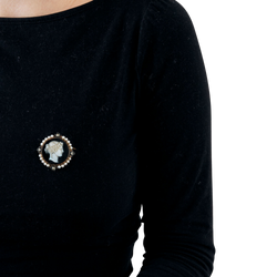 Cameo brooch in yellow gold, silver, chalcedony, pearls, and diamonds