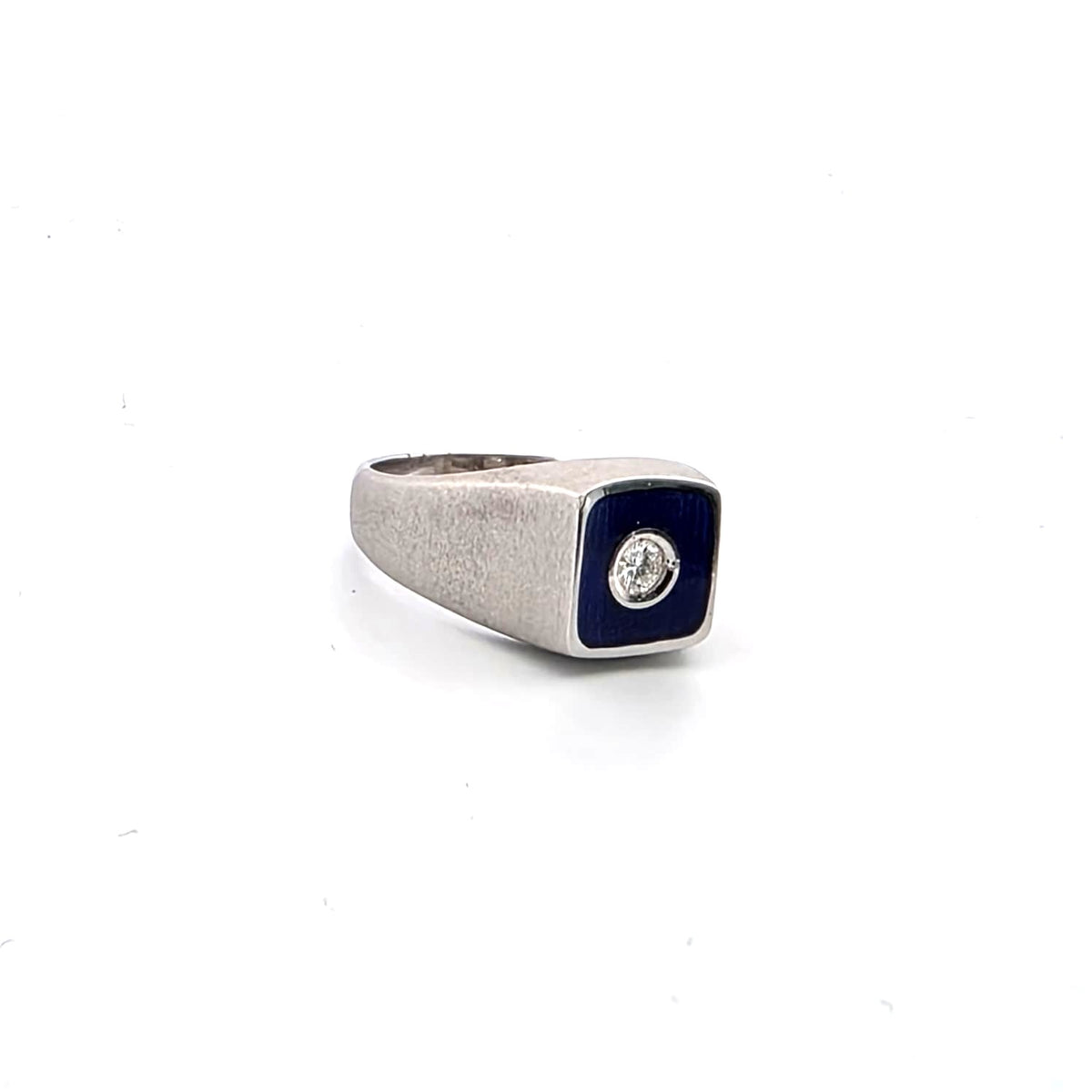 Bague Chevalière en or blanc, émail et diamant