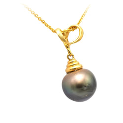 Yellow Gold and Pearl Pendant