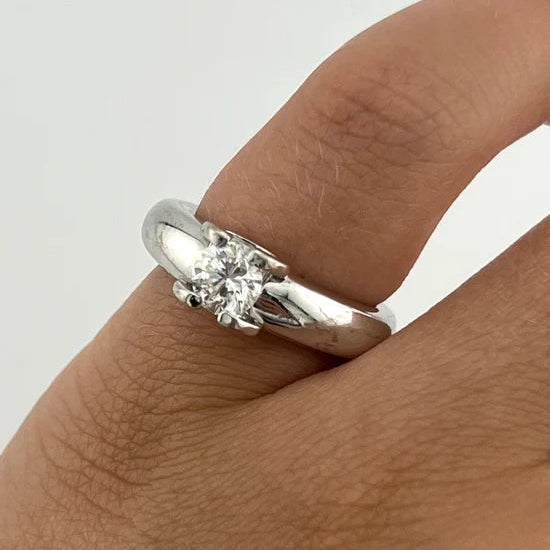 CARTIER Solitaire Ring in White Gold with Diamonds