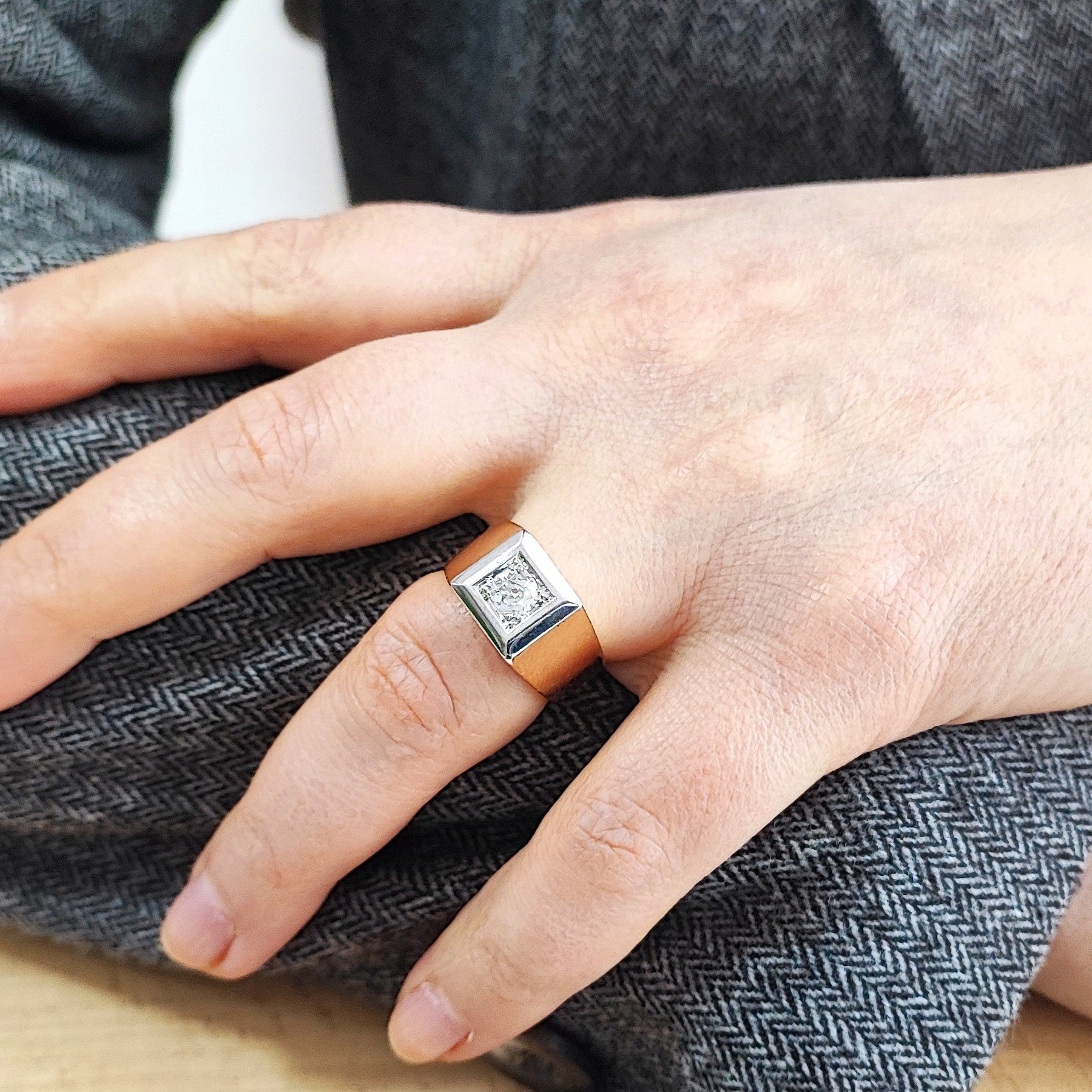 Signet Ring in Yellow Gold, Platinum, and Diamond