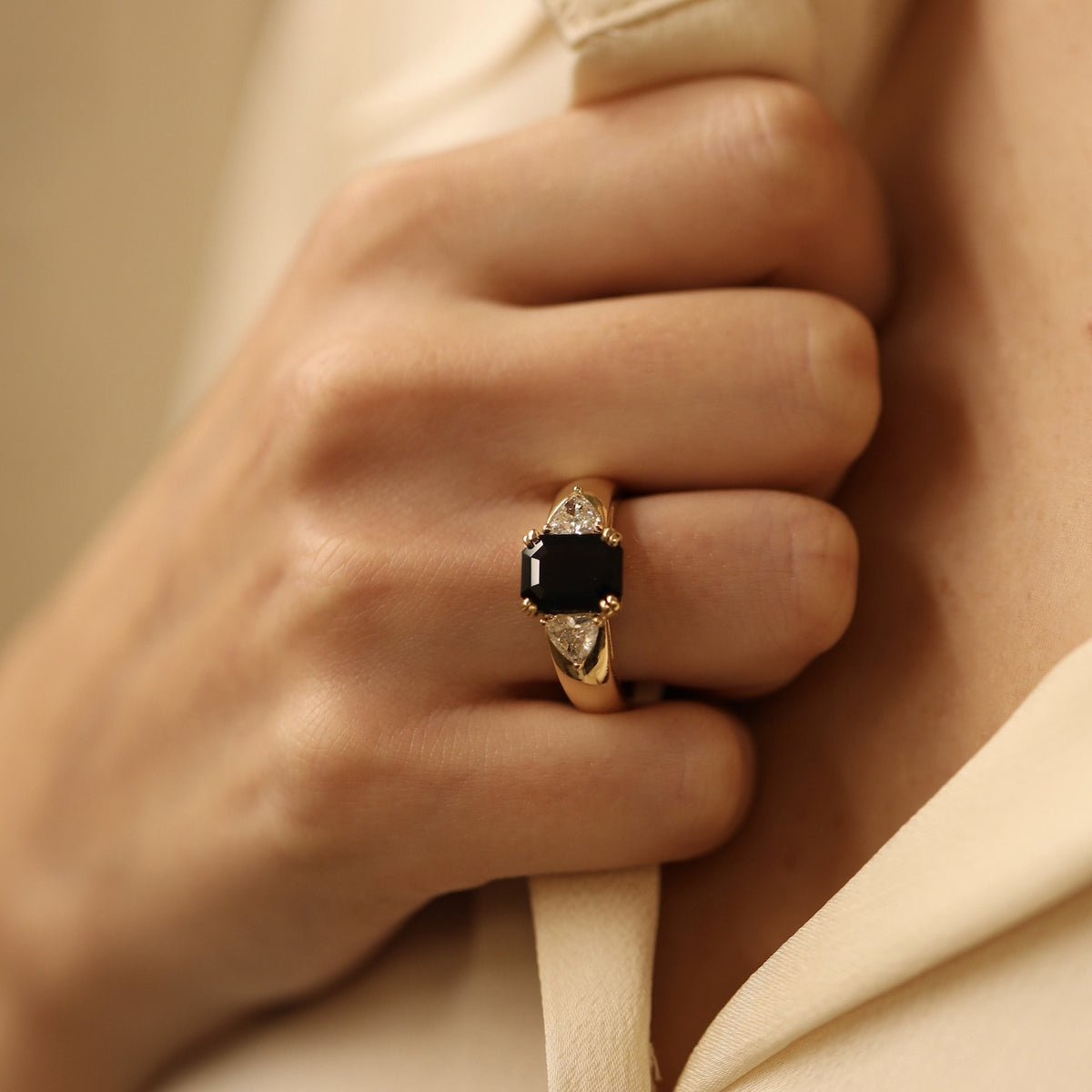 Trilogy Ring in Yellow gold, Sapphire, and Diamonds