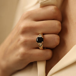 Trilogy Ring in Yellow gold, Sapphire, and Diamonds