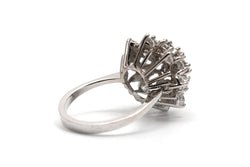 Marguerite Ring in White Gold and Diamonds