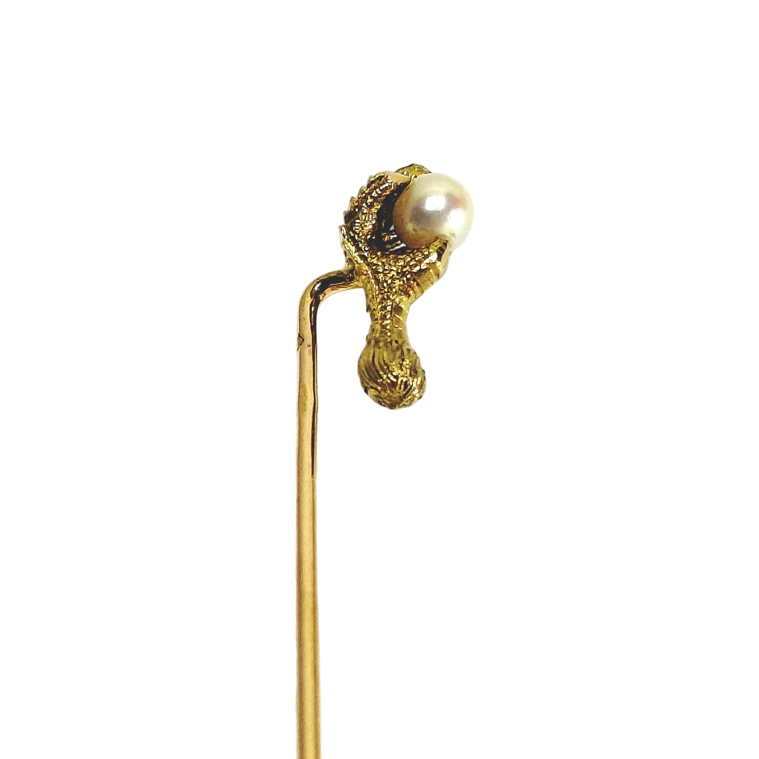 Yellow gold and pearl tie pin