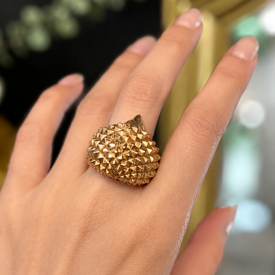 BOUCHERON "Animals Collection" Cocktail Ring in yellow gold, rubies, and diamonds
