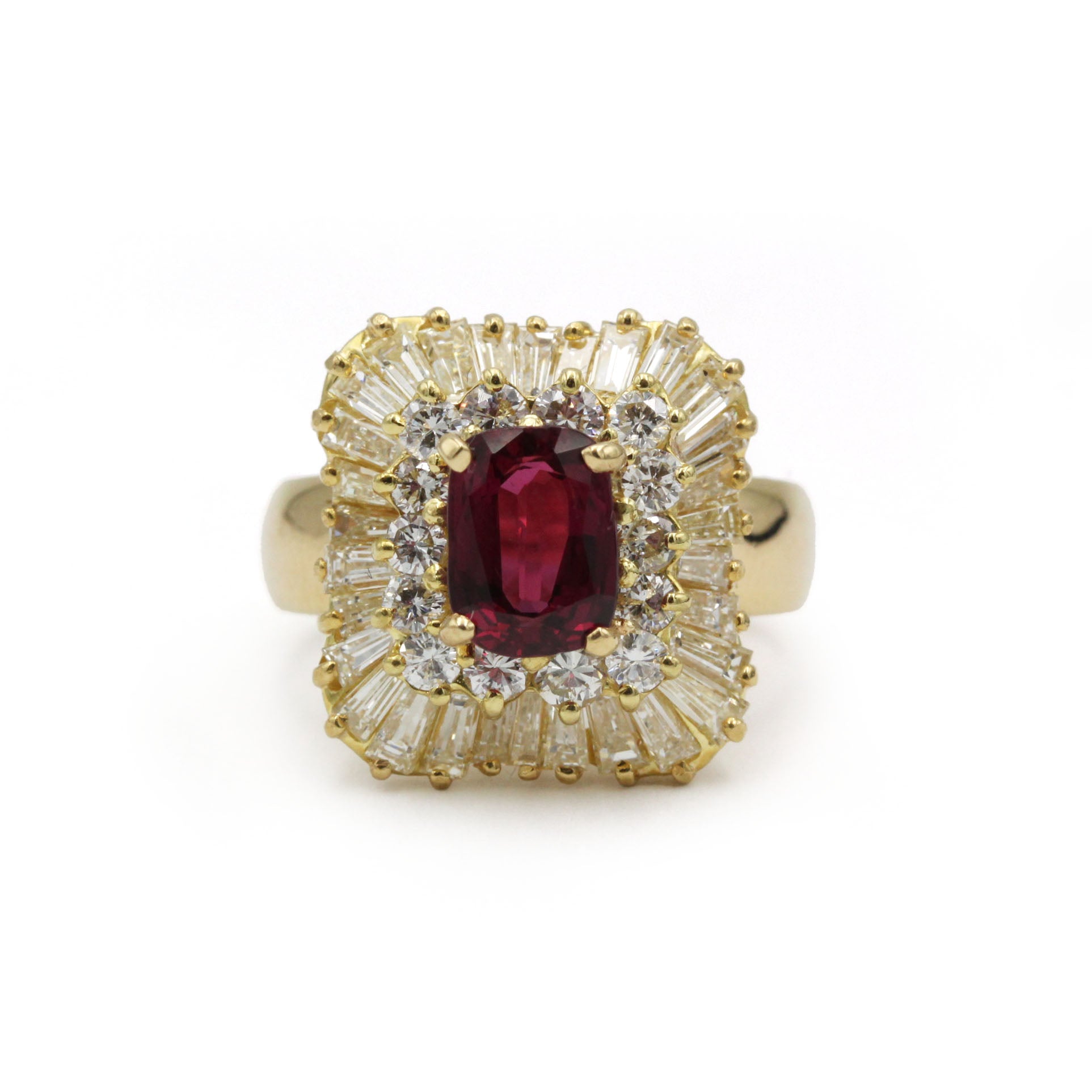 Entourage Ring in yellow gold, rubies, and diamonds