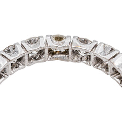 American-Style Wedding Band in White Gold with Diamonds