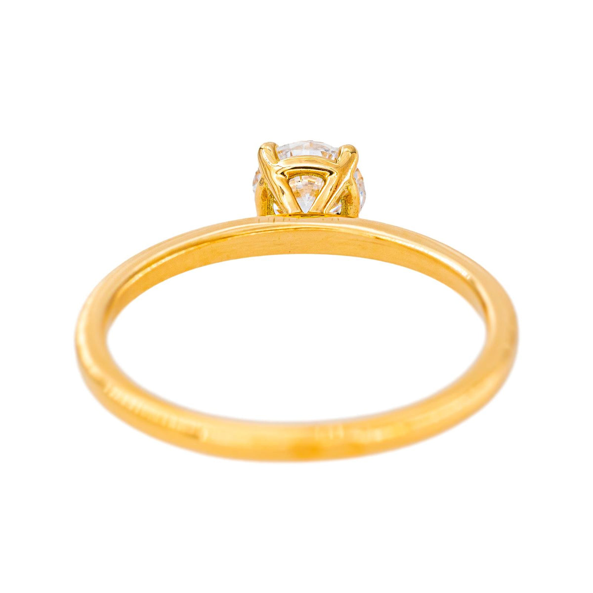 Yellow Gold Solitaire Ring with Diamond