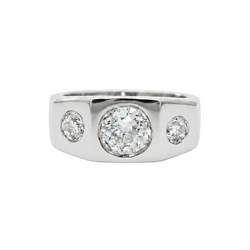 Trilogy Ring in Platinum and Diamonds